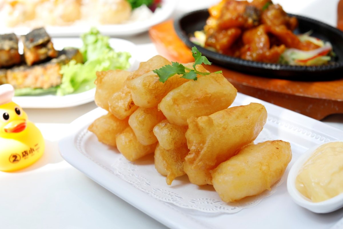 Deep-fried Cantaloupe with Tangy Dipping Sauce from Dian Xiao Er Chef Showdown 2024