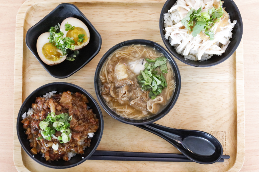 Eat 3 Bowls 呷三碗 - Well-Loved Taiwanese Cafe 00
