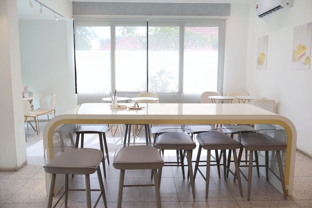 Quaint Charm and Exquisite Pastries: A Review of Être Patisserie