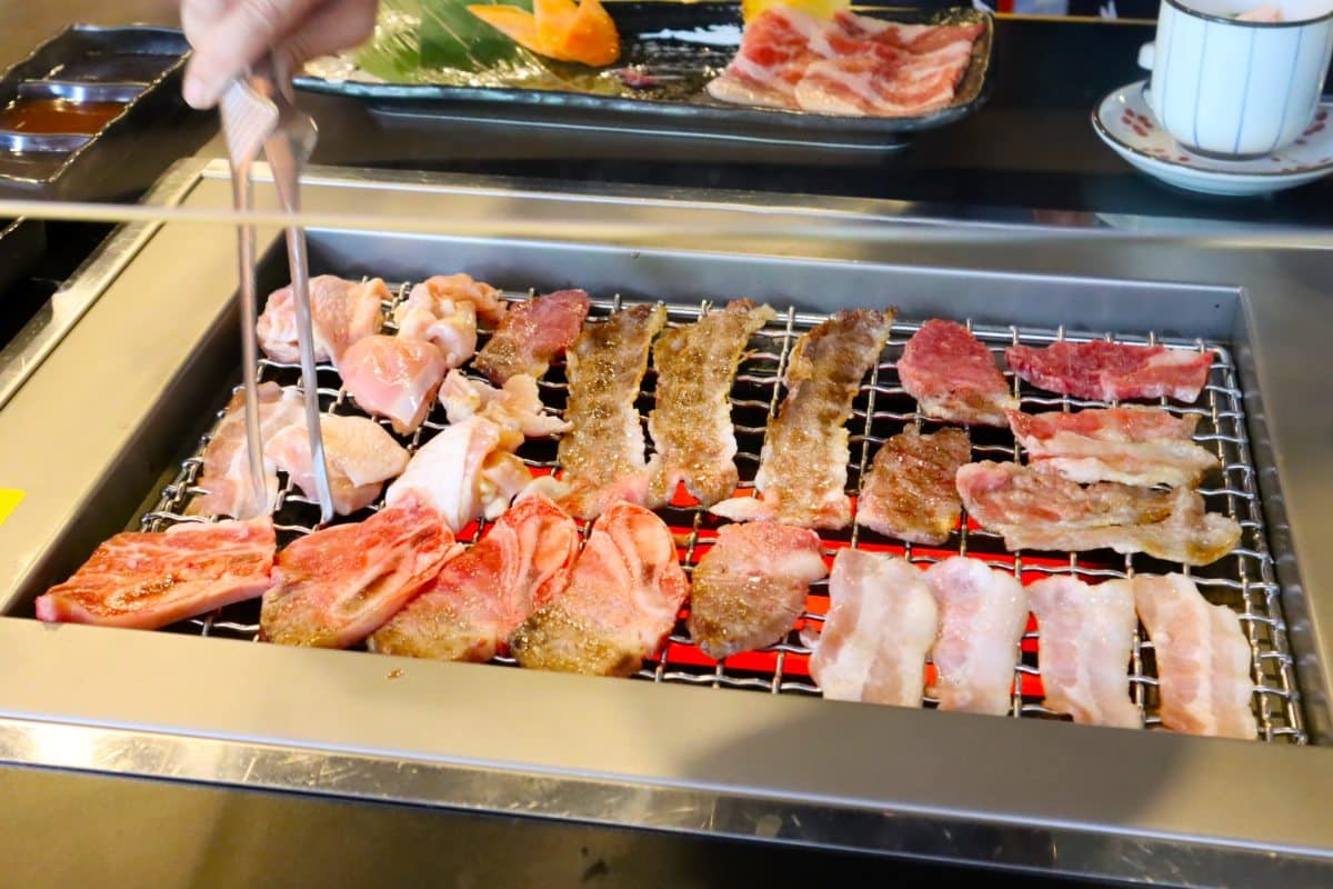 Hitoyoshi Yakiniku The Rail Mall