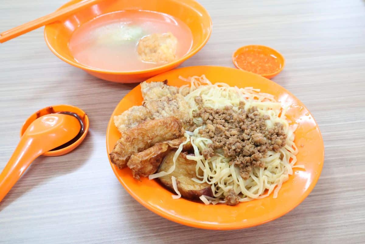 Lao Huang Hakka Niang Tou Fu North Bridge Road Food Centre