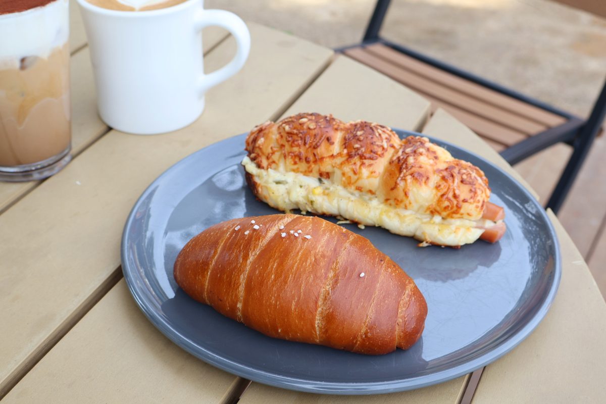 Oldmug Café in Busan: A Hidden Gem with Coastal Views and Unique Pastries