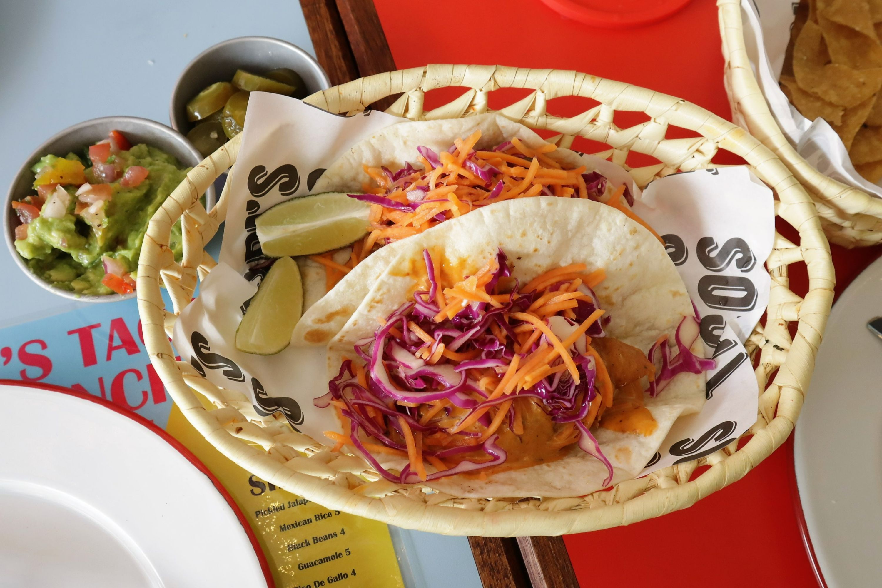 Papi’s Tacos - Vibrant Mexican Restaurant 00