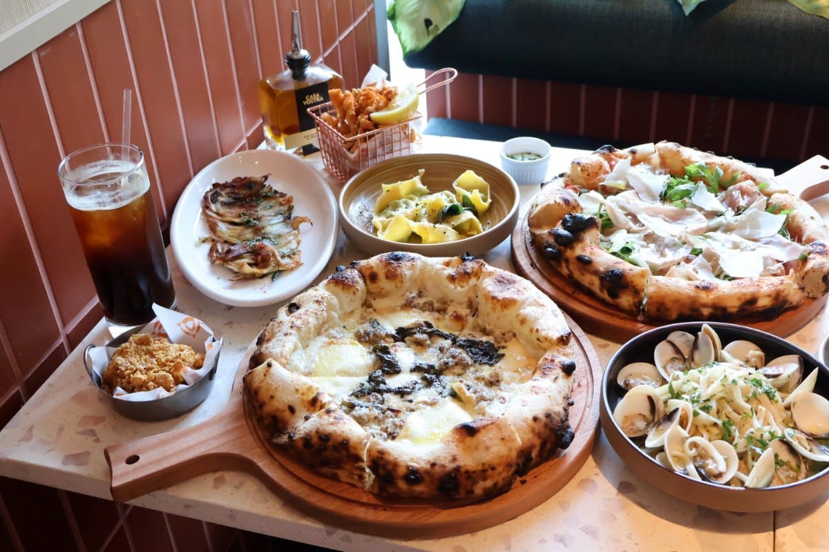 Tartufo e Funghi Pizza from Casa Vostra at Raffles City