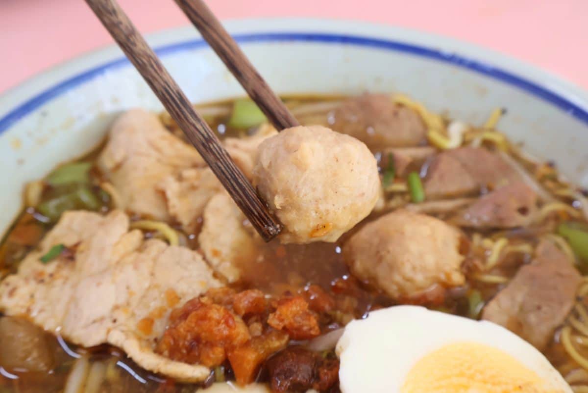 Thai Boat Noodles Waterfall Golden Mile Food Centre