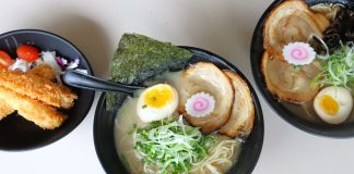 Umai Ramen うまい - Tasty Garlic Tonkotsu Ramen 00