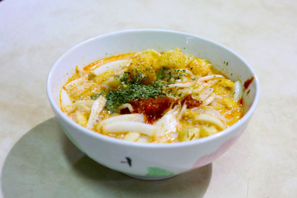 Yuhua Market & Hawker Centre